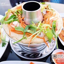 Tuek Rooftop Bar & Grill