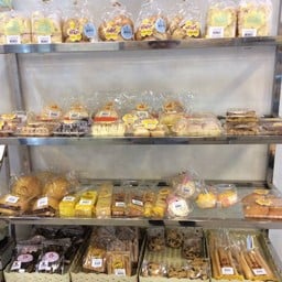 ผึ้งน้อยเบเกอรี่ (พญาไท)