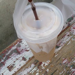 เก๋ กาแฟนมสด ตลาดปากนำ้,สวนอาหารบ้านเธอ บางปู
