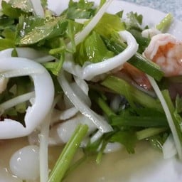 ข้าวต้มปลาหลังสวนสาธารณะแหลมฉบัง