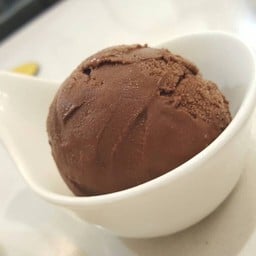 เป็นไอศกรีมรสช็อกโกแลต ที่ Low Sugar , Low Fat , Low Calorie 👍อร่อยกำลังดีเลยหล