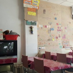 ภายในร้านจ๊ะ