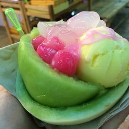 อั้ยยะ! ไอติมโบราณ