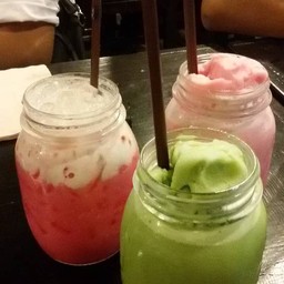 ทั้งปั่นทั้งไม่ปั่นก็อร่อย หวานหอม ไม่ต่างกันเลย 🍧