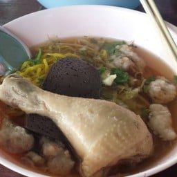 เหลือง ไก่ เด้ง หร่อยนะ