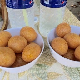 ไข่เต่า ก้นแหลม