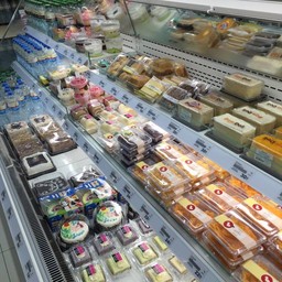 ของหวานก็มาก