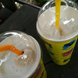 แม่แสงกาแฟสด