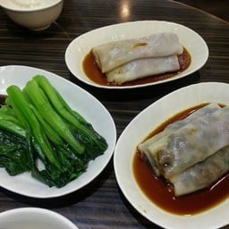 แชะภาพหมู่