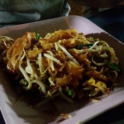 ผัดไท หอยทอด รัชดาซอย 3