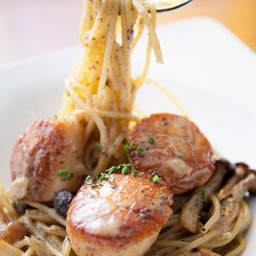 “Scallop truffle spaghetti” (395.-)