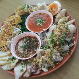 ก๋วยเตี๋ยวหมูคุณย่าสูตรโบราณ