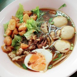 ไอ้มดแดง ก๋วยเตี๋ยวเมืองเพชร