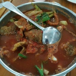 แกงส้มกุ้งไข่ชะอม+ไหลบัว