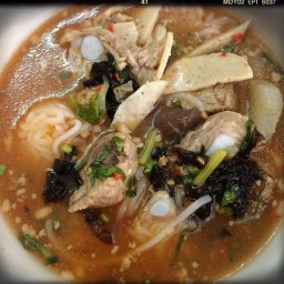 ก๋วยจั๊บญวนน้ำต้มยำ 50฿