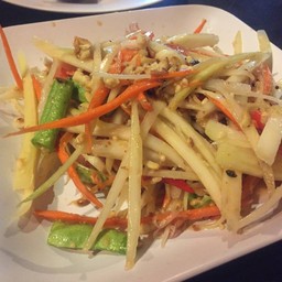 ส้มตำ ไก่ย่าง