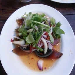 ยำไข่เยี่ยวม้า