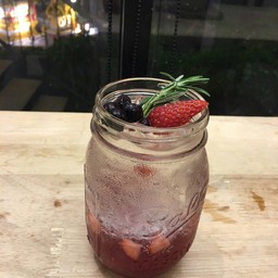 berry fizz จะคล้ายๆ กับ yellow submarine ค่า