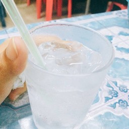 น้ำเปล่าในตำนาน 555