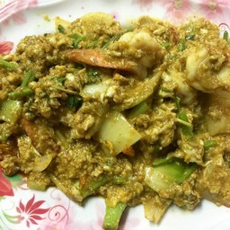 กุ้งผัดผงกะหรี่