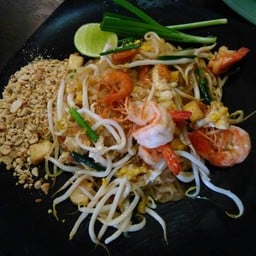 ก๋วยเตี๋ยวหมูต้มยำตำลึงนายเอก นครปฐม