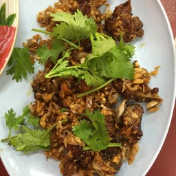 ซี่โครงหมูทอดกระเทียม