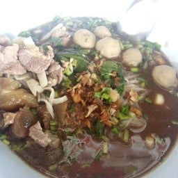 J.j ก๋วยเตี๋ยวเนื้อ