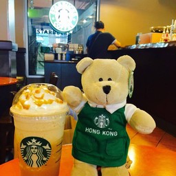 หมีบารีสต้าฮ่องกงซื้อ Caramel Frappuccino Venti 165.- @ Starbucks Montien