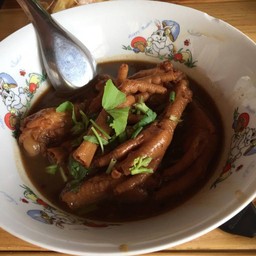 ก๋วยเตี๋ยวไก่ตุ๋นรสเด็ด สูตรคุณปุ๊