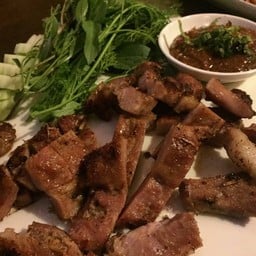 สเต็กหมู จิ้มแจ่ว