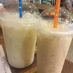 @นมดิบ By แป้งร่ำ
