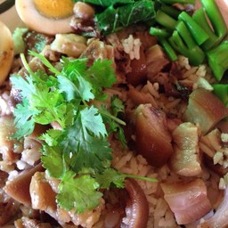 ขาหมูบ้านดิน