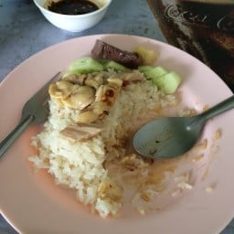 ข้าวมันไก่ตอน ทองหล่อ