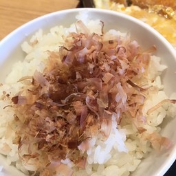 ข้าวญี่ปุ่นที่มากับเซ็ทเลือกได้ 3 แบบ