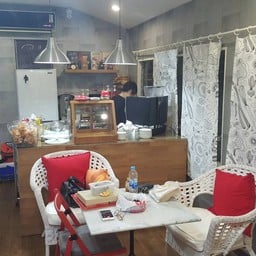 ภายในร้านจ๊ะ