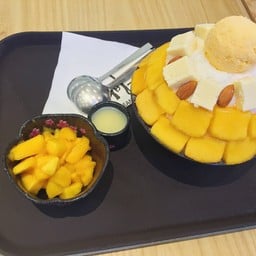 mango cheese bingsu