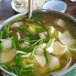 ต้มจืดเต้าหู้ผักกาดขาว