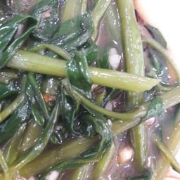 ผัดผักบุ้ง