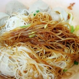 ก๋วยเตี๋ยวเนื้อรสเด็ด(ศรีย่าน) ตลาดศรีย่าน