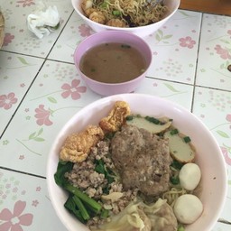 ร่ม และ มีที่จอด