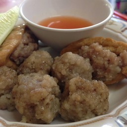 บะหมี่เก่าแก่ซอยยะหริ่ง