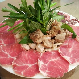 เซ็ทหมูคุโรบุตะ ( 490 บาท++)