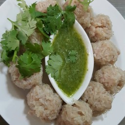 หมูระเบิด 50 บาทคะ 