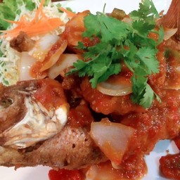 ปลาทับทิมราดสามรส🐟🐟