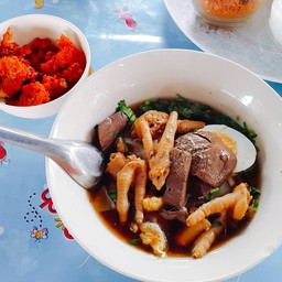 ก๋วยเตี๋ยวป้าไพ