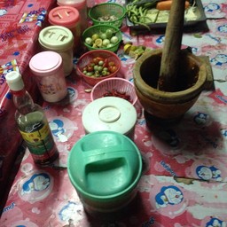 โชคดีหมูกะทะ