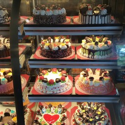 ตู้เค้กปอนด์