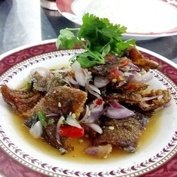 ยำปลาสลิด