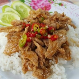อาหารตามสั่งหน้าวัดสุวรรณ