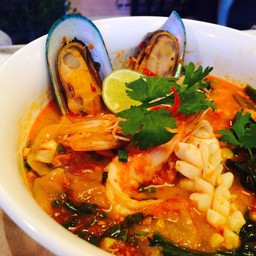 ก๋วยเตี๋ยวต้มยำอันดามัน